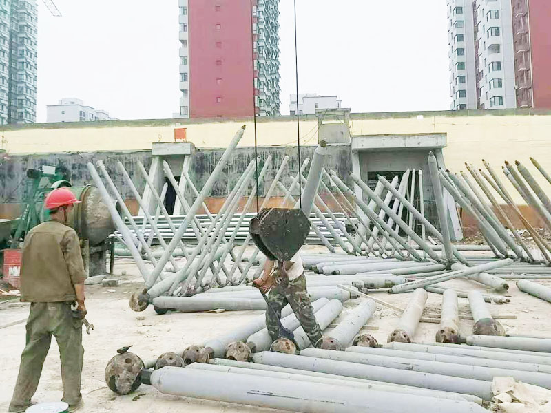 三聯鋼結構與京博青年苑六期運動中心合作的網架屋面施工中