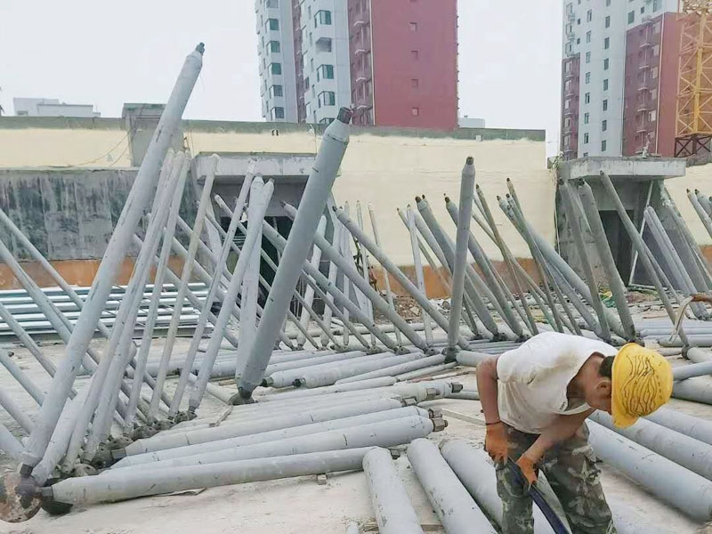 三聯鋼結構與京博青年苑六期運動中心合作的網架屋面施工中